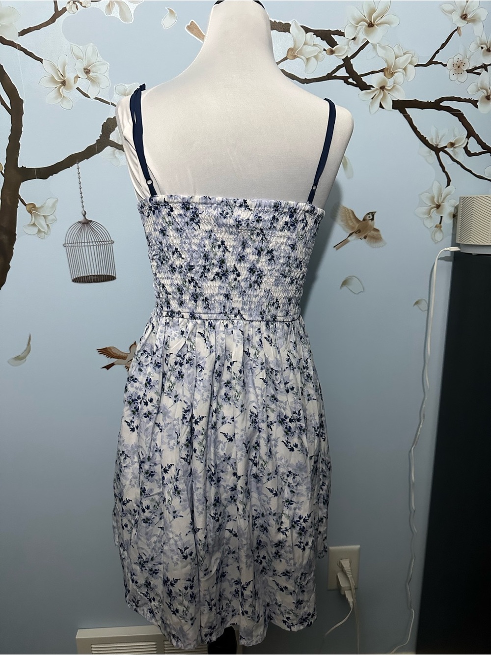 Navy Blue Floral Midi Dress with Sweetheart Neckline - Picture 2 of 3